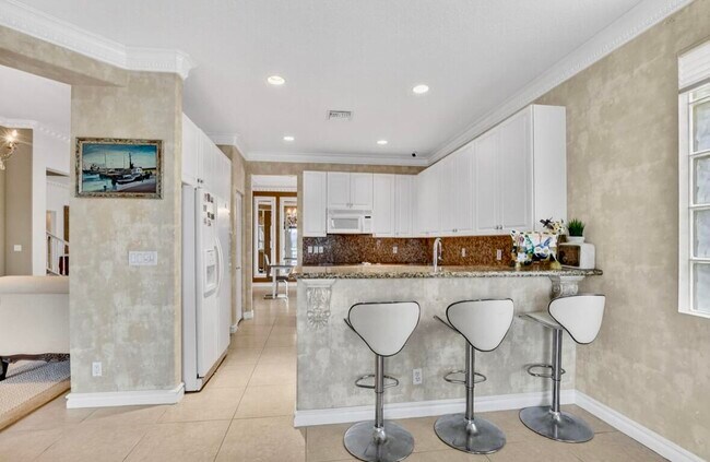 Building Photo - 7879 Monarch Ct