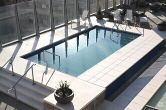 Building Photo - Best Value Luxe One Bedroom Downtown