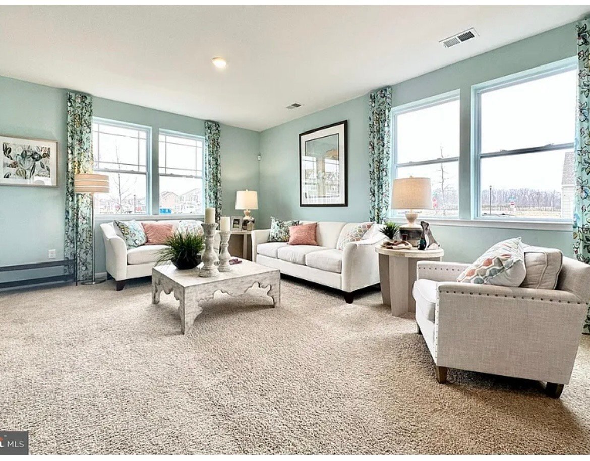 Building Photo - 525 Little Eden Wy