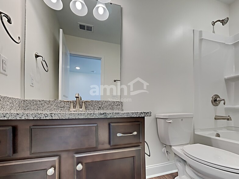 Building Photo - 1825 Produce Ln