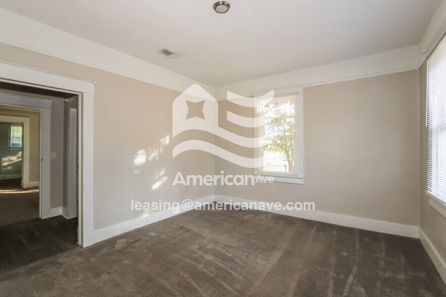 Building Photo - 1144 Beman St