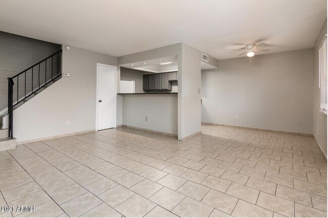 Building Photo - 4522 E Pueblo Ave