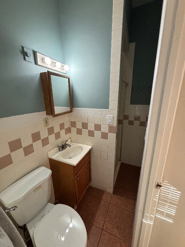 Building Photo - 1003 W Main St