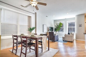 Building Photo - 3103 N Oakley Ave