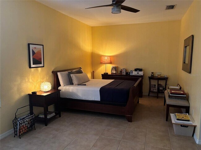 Building Photo - 10703 Banfield Dr