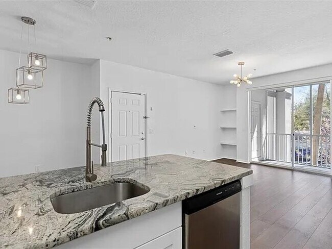 Building Photo - Stylish 2 Bed, 1 Bath Condo in Bella Terra...