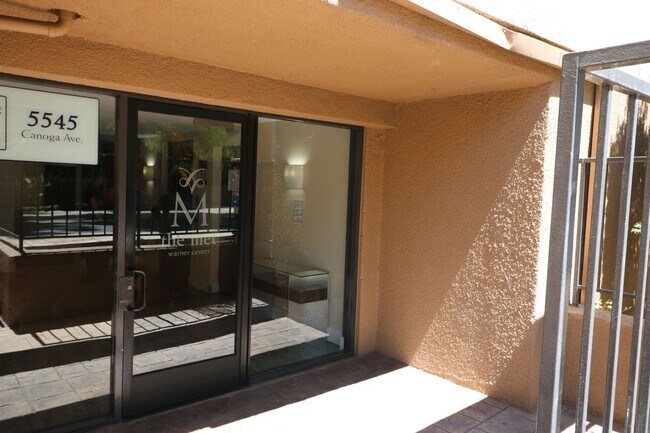 Building Photo - 5545 Canoga Ave