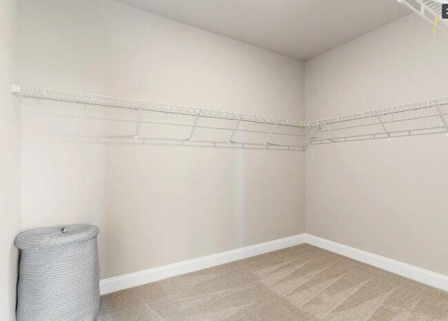 Building Photo - 1905 Manor Pointe Dr