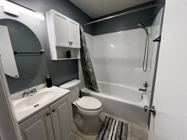 Building Photo - 6540 Chasewood Dr