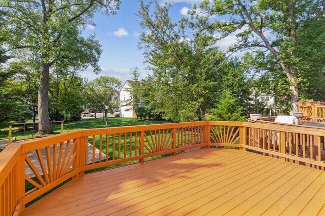 Building Photo - 52 Silver Moon Dr