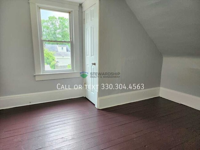 Building Photo - 68 27th St NW