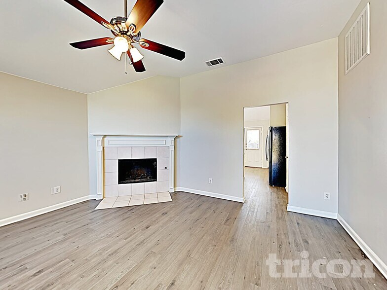 Building Photo - 1024 Kory Dr
