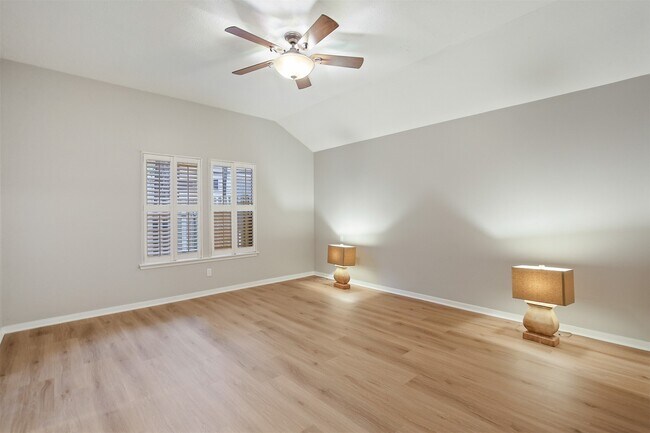 Building Photo - 36 N Autumnwood Way