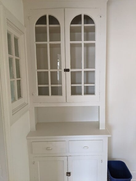 Building Photo - 4025 Davis Pl NW