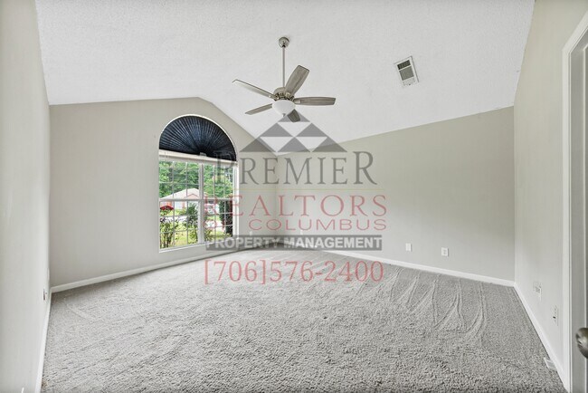 Building Photo - 8440 Canaan Dr