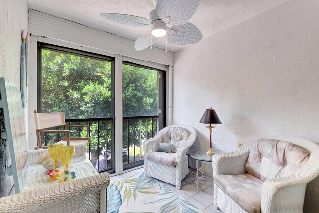 Building Photo - 6586 Southurst Terrace