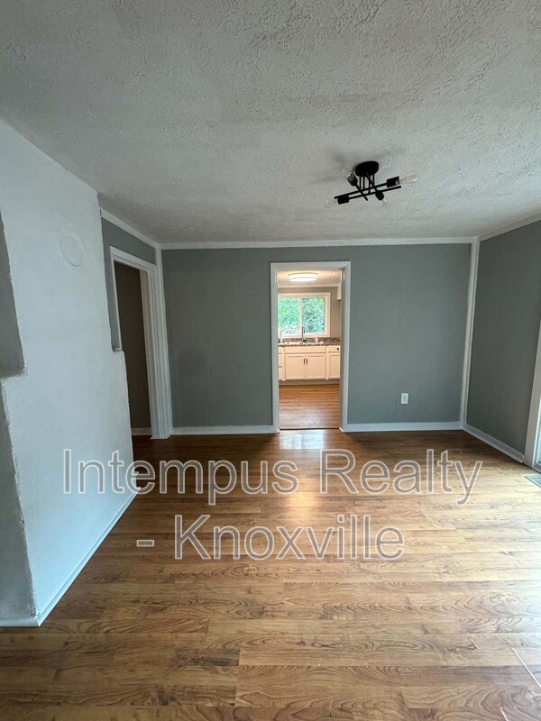 Building Photo - 1013 Beaman Lake Rd