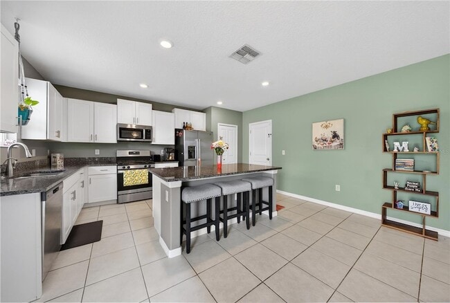 Building Photo - 10291 Shady Preserve Dr