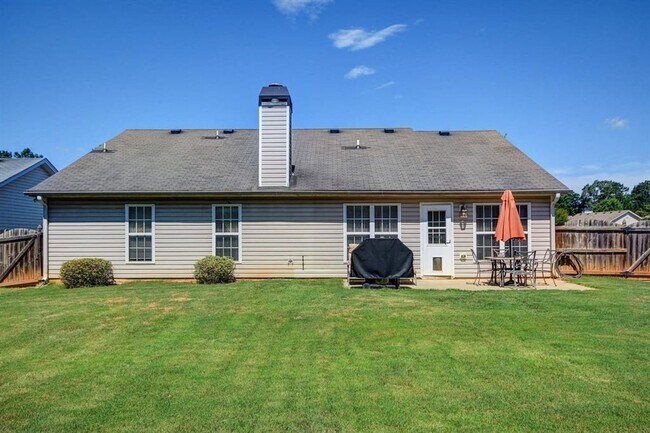 Building Photo - 20 Bellaire Ln