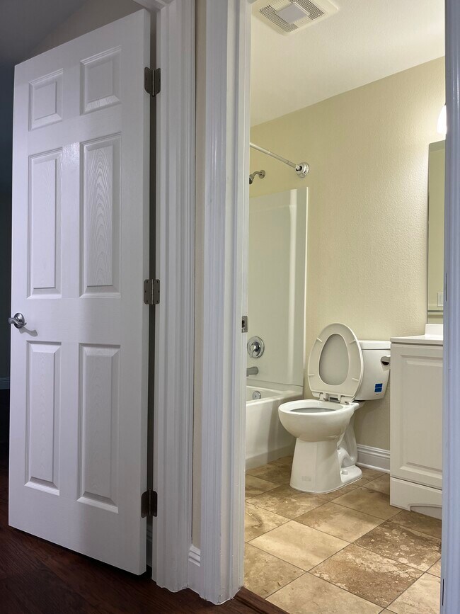 Building Photo - 3545 Grove St