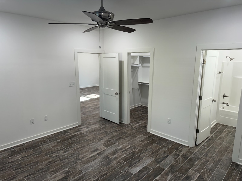 Building Photo - 122 Union Rd