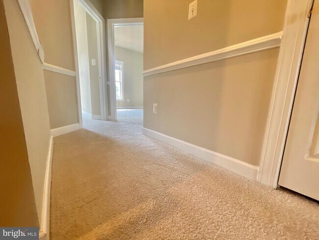 Building Photo - 3550 Tabard Ln