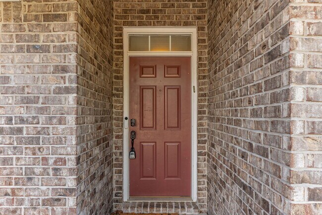 Building Photo - 6100 Saddle Horse Ln