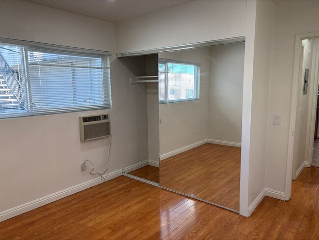 Building Photo - 1111 Tyler St