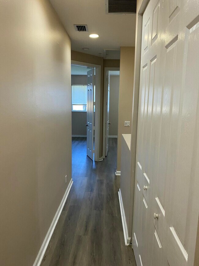 Building Photo - 4366 Berkshire Wharf Dr