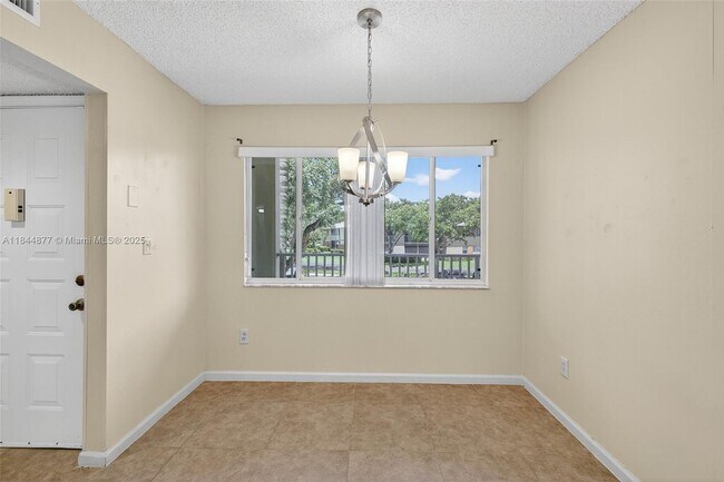 Building Photo - 7214 S Devon Dr