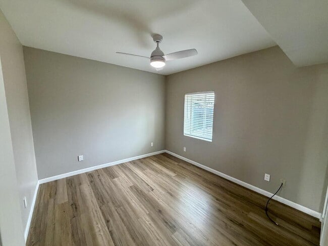 Building Photo - 2029 W Adams St