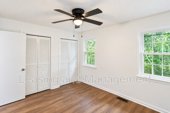 Building Photo - 907 Royal Tern Ln