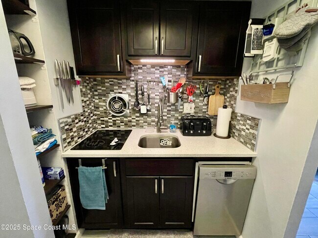 Building Photo - 3190 N Atlantic Ave