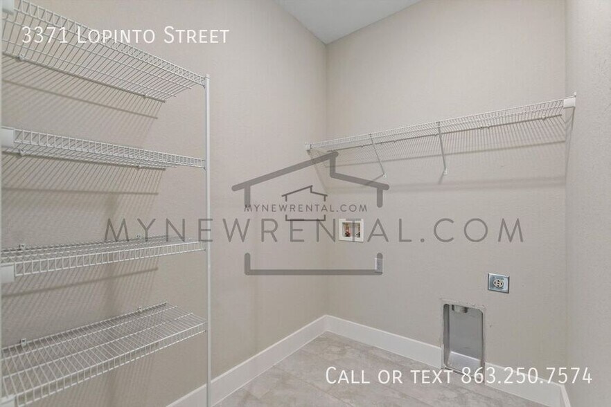 Building Photo - 3371 Lopinto St