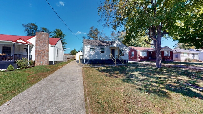 Building Photo - 1307 Cardinal Ave