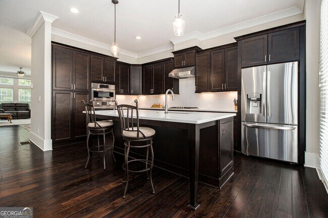 Building Photo - 4300 Walsh Dr