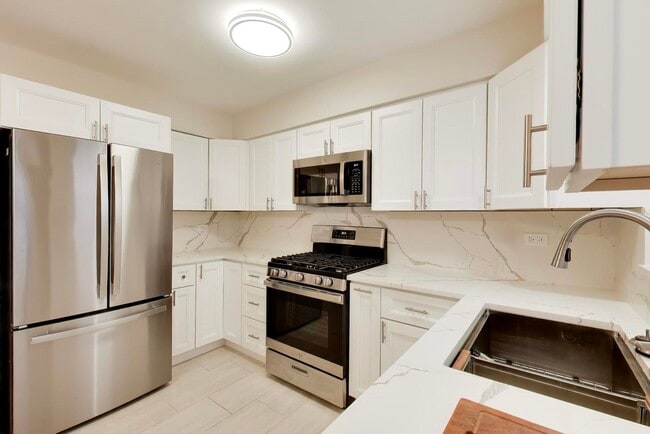 Building Photo - 8212 W Walsh Ln