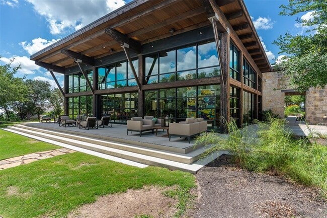 Building Photo - 150 Roaming Rock Trl