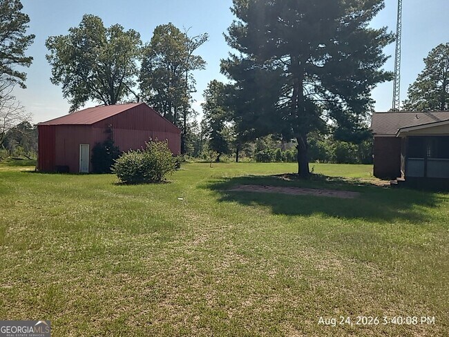 Building Photo - 563 Pinehill Rd