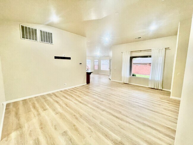 Building Photo - Lovely Pet-Friendly 4-BR Home in Ivins