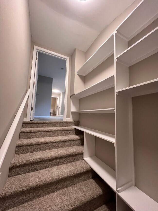 Building Photo - Brand New 2 bedroom Apartment