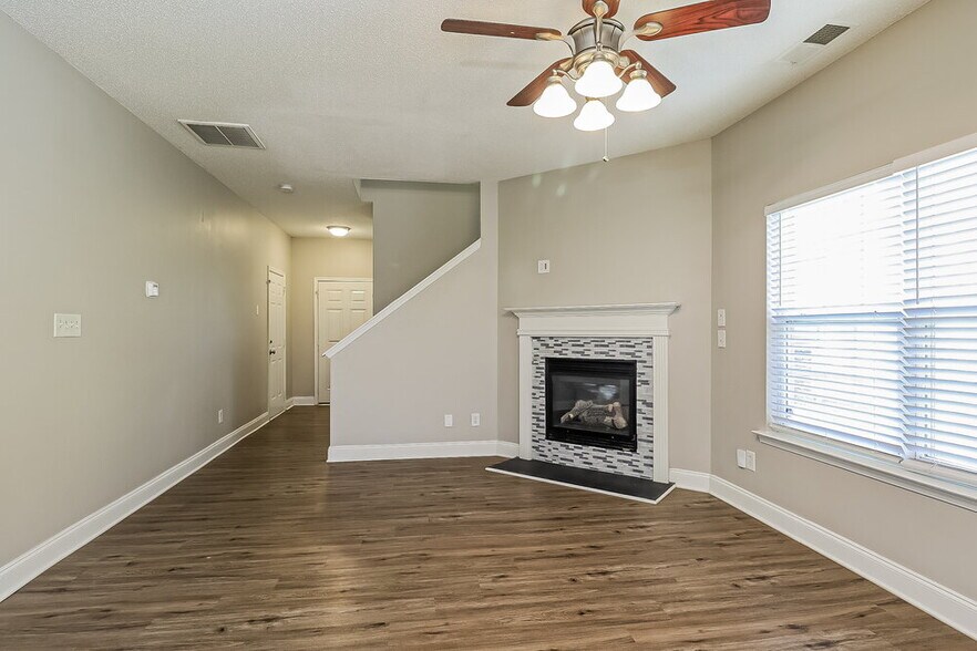 Building Photo - 414 Tribune Dr