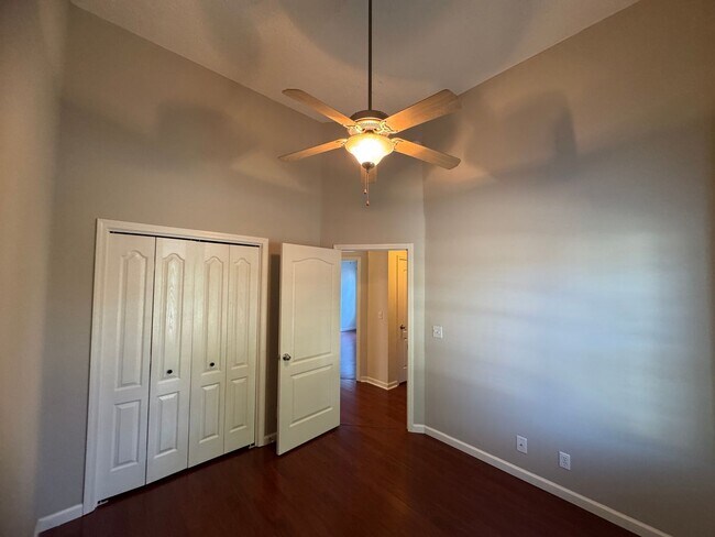 Building Photo - Single Family Home in Clarksville!