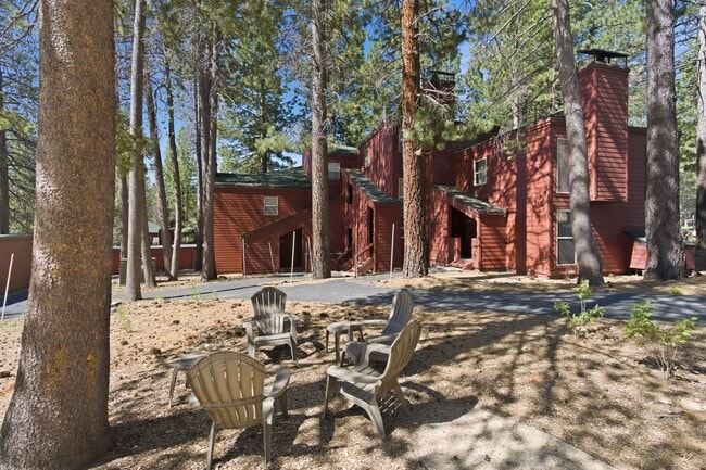 Building Photo - 12796 Northwoods Blvd
