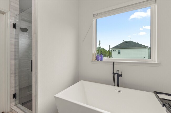 Building Photo - 1266 Oakmont Bnd Dr