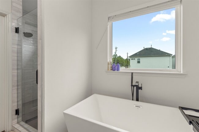 Building Photo - 1275 Oakmont Bnd Dr