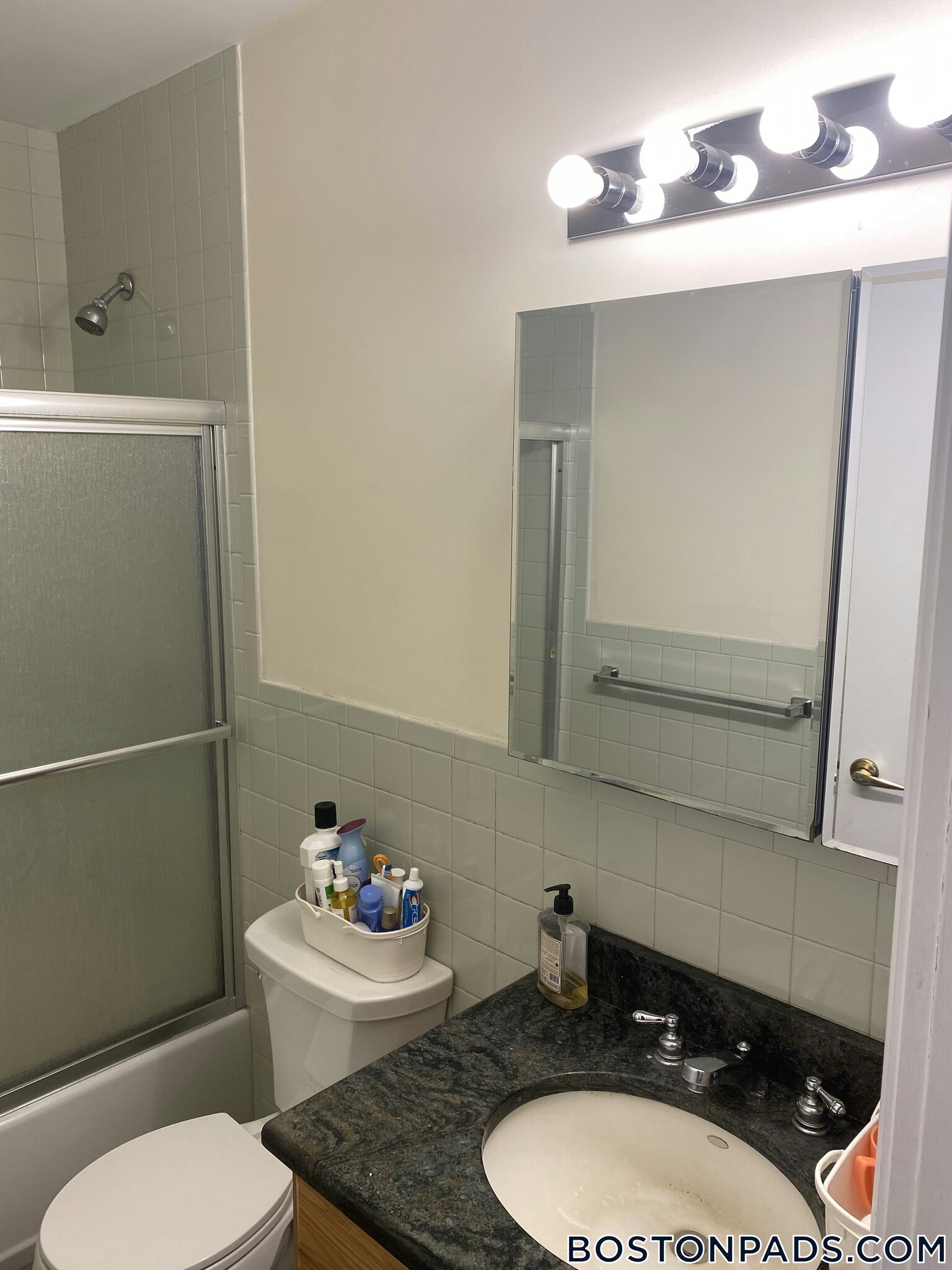 Building Photo - 90 Westland Ave