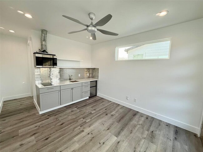 Building Photo - 3919 E 16th St