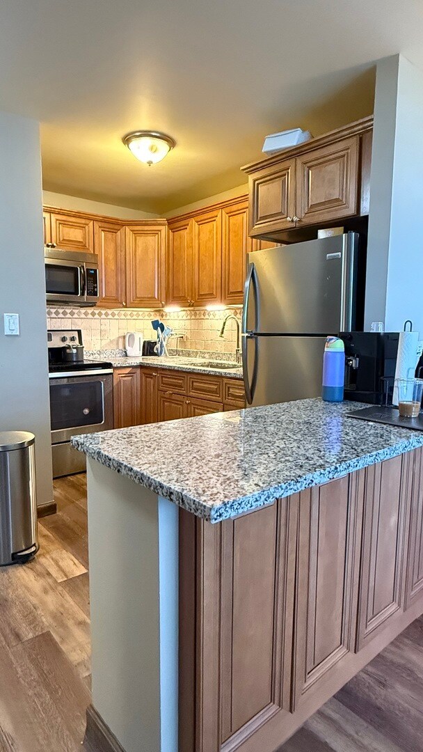 Building Photo - 4250 N Marine Dr