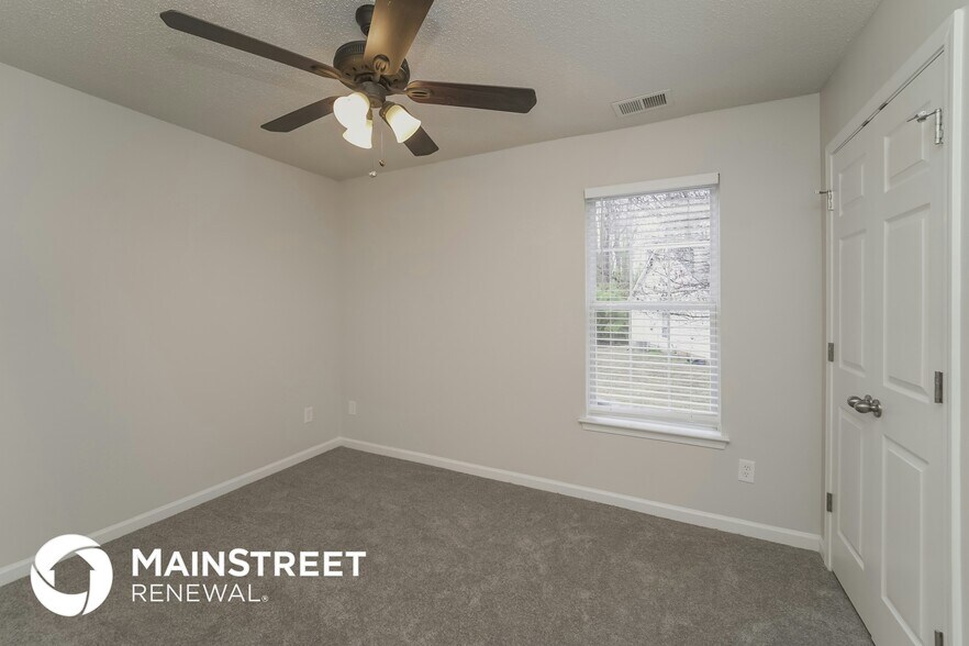Building Photo - 430 Cedarcroft Dr